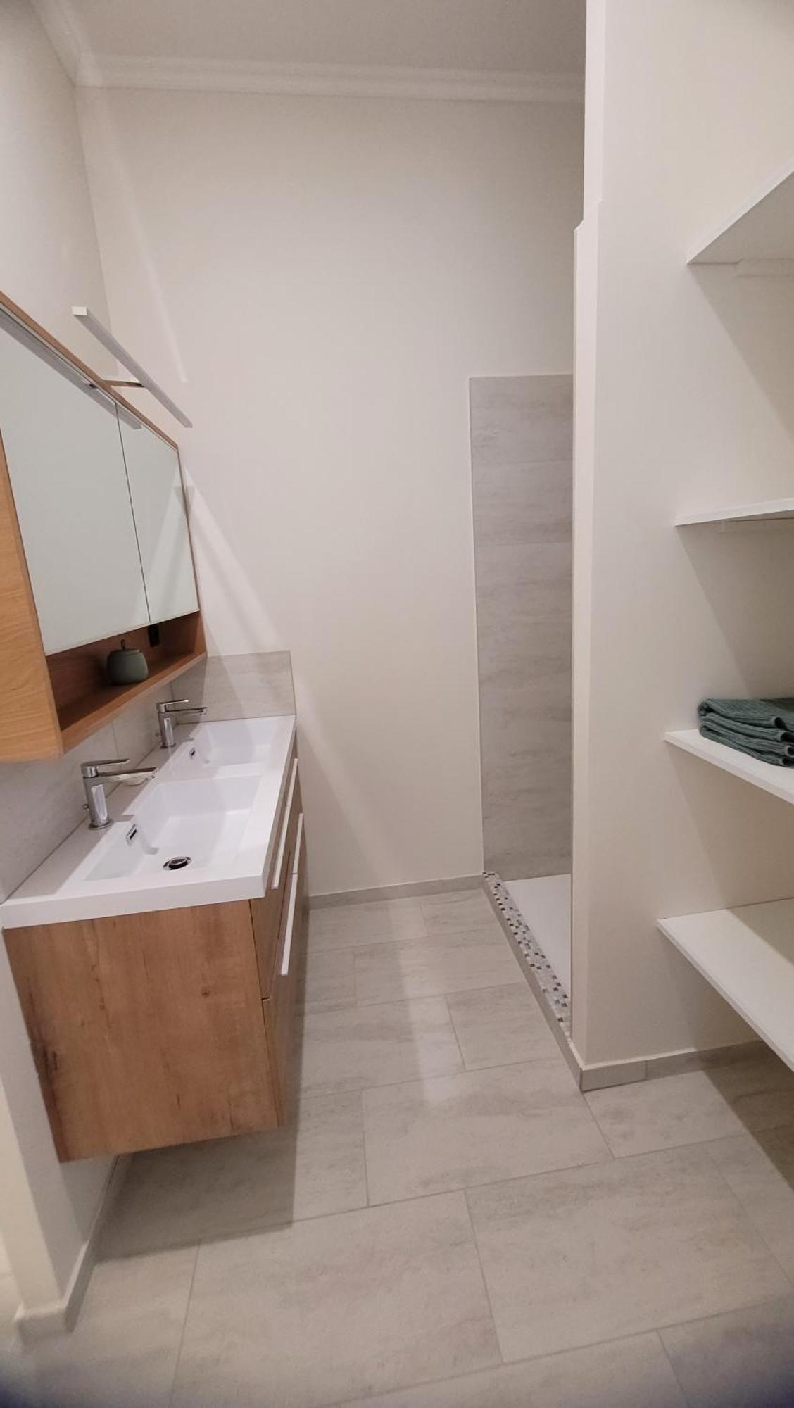 La Pinede, Logement Privatif Au Chateau Aumes Extérieur photo
